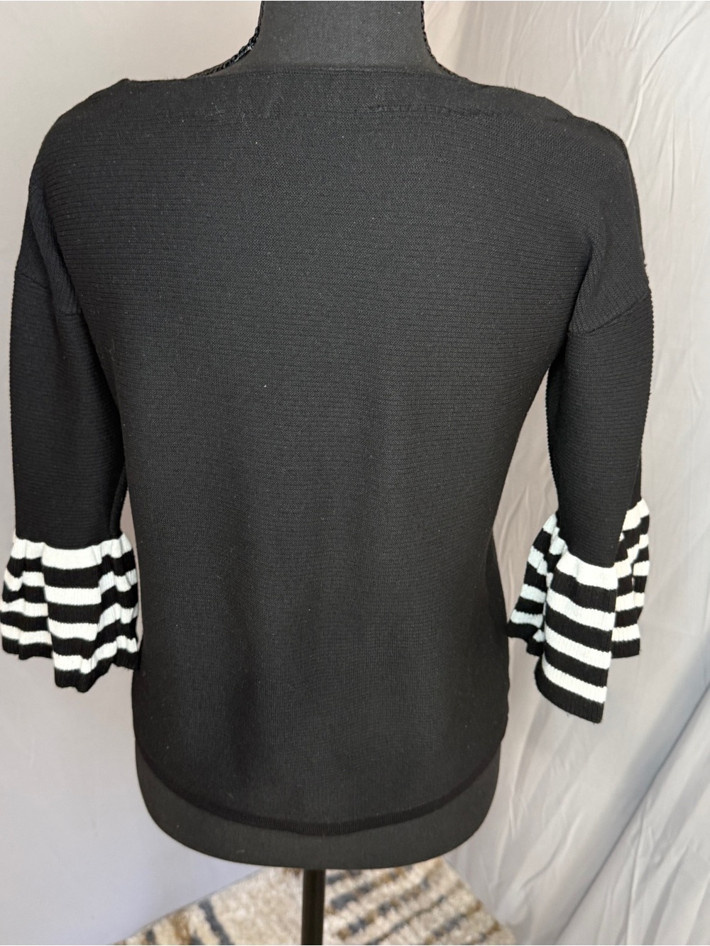 Cyrus Sweater - Picture 3 of 8